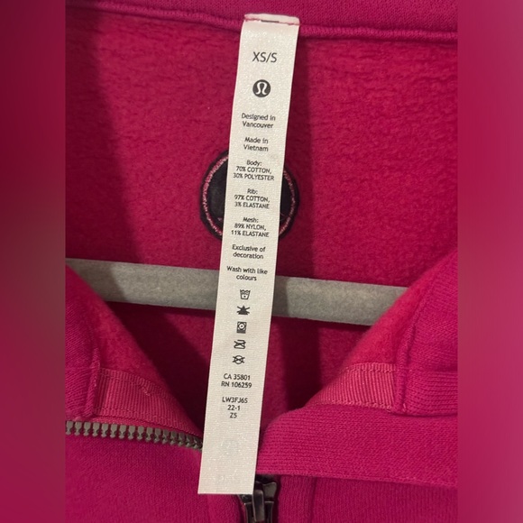 Lululemon Scuba Cropped Funnel neck XS/S Ripened Raspberry - Picture 5 of 10